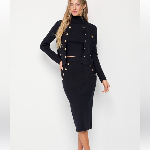 Elegant Black Skirt Set - Picture 1 of 4
